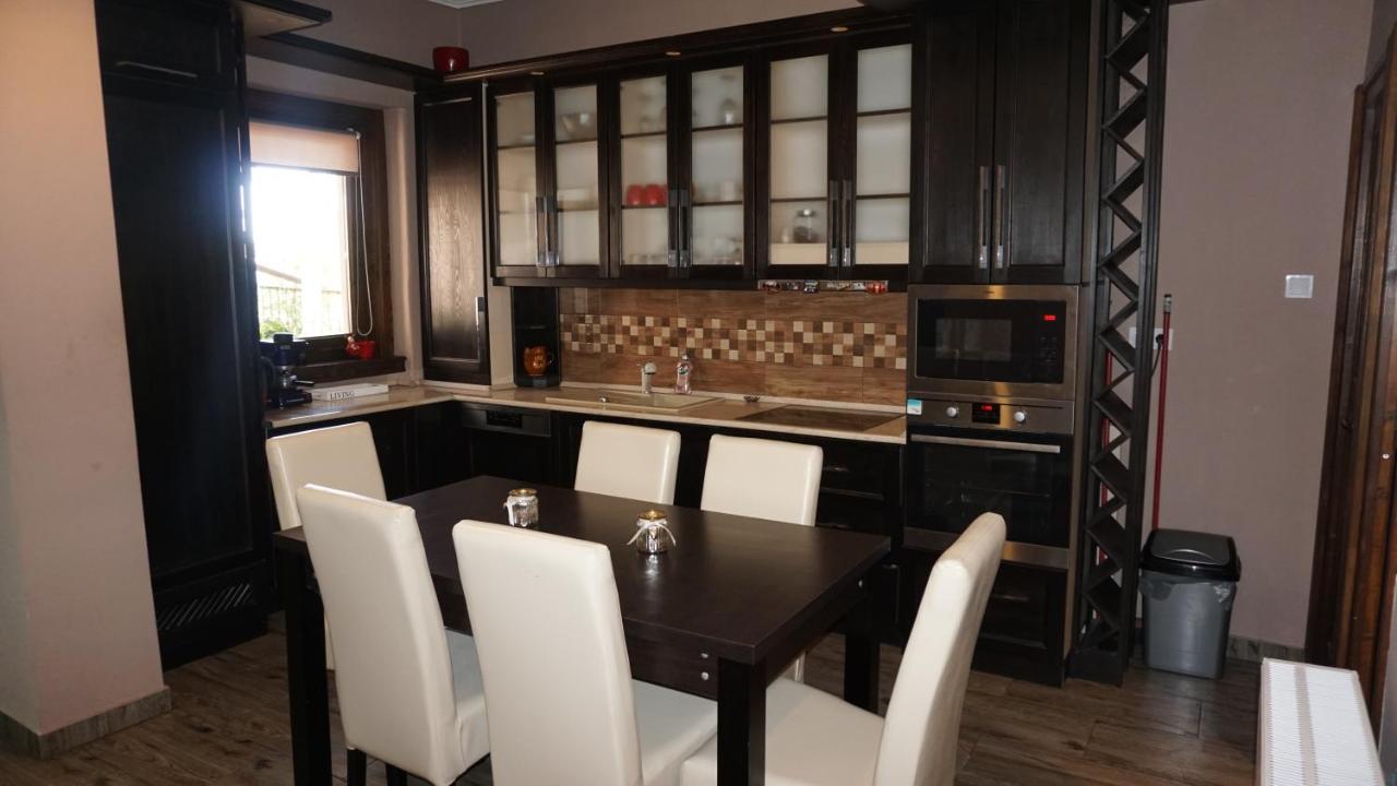Edes Otthon Apartman Дьюла Екстер'єр фото